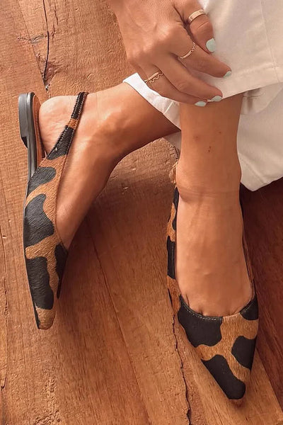 LEONORA | Elegante Slingback de Punta con Estampado Animal para un Look Exclusivo