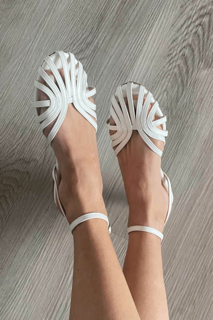 GINEVRA | Bailarina Elegante con Detalle Trenzado para un Estilo Sofisticado