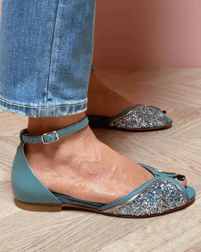 BRIGITTA | Sandalias Planas Elegantes con Brillo, Ideales para Cualquier Ocasión