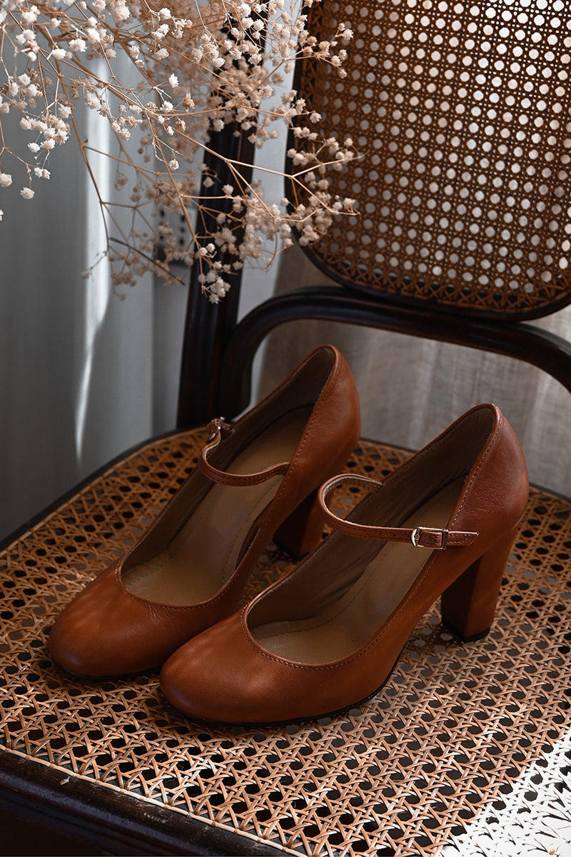 Caella™ | Sandalias Elegantes con Tiras y Tacón Bajo, Ideales para Cualquier Ocasión
