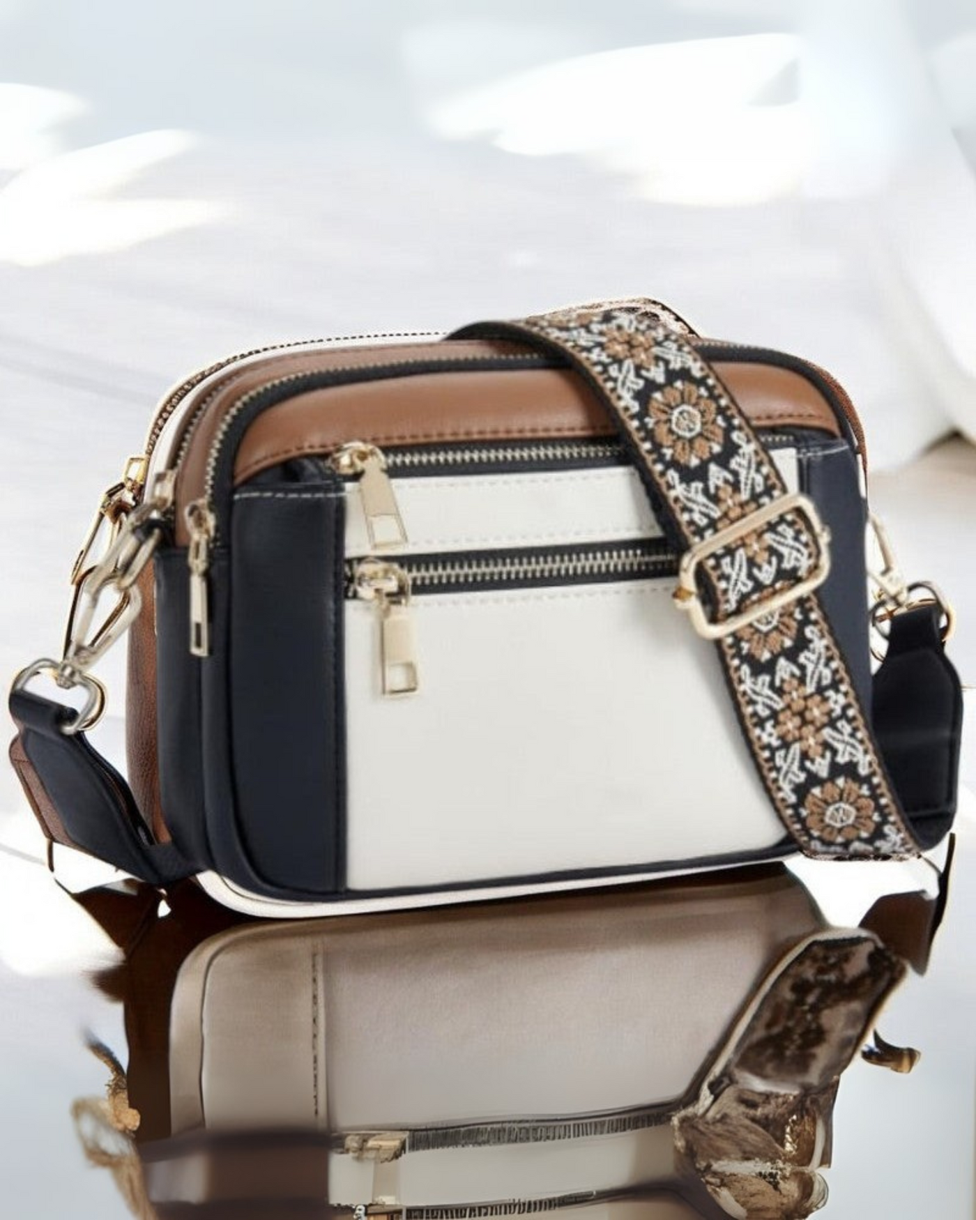 Camille | Elegante Bolso de Cuero con Bolsillos
