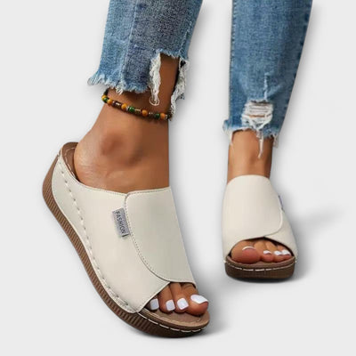 Silvia – Sandalias Slip-On Casual